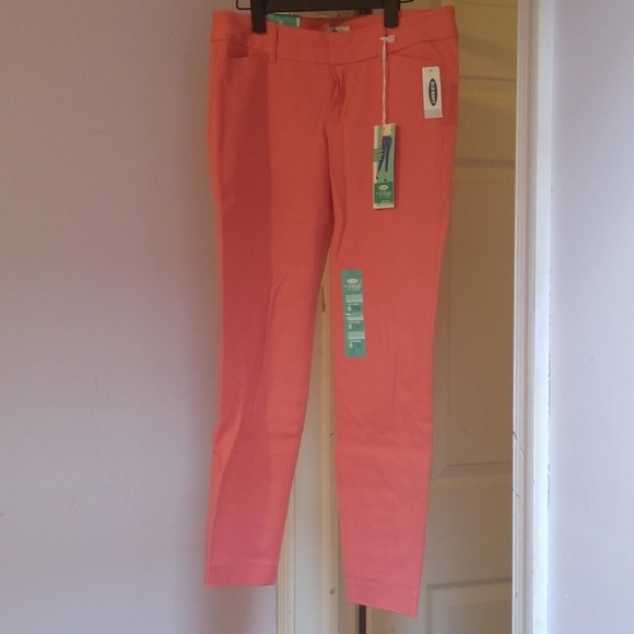 Old Navy Pants - NWT Old Navy Pants Old Navy Pants - NWT Old Navy Pants